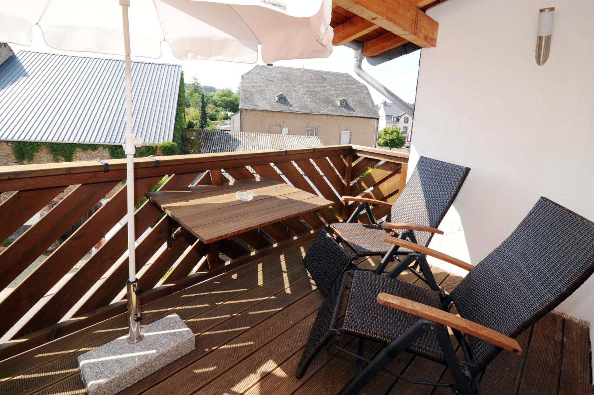 Weingut U. Gaestehaus Becker Platten Exteriér fotografie